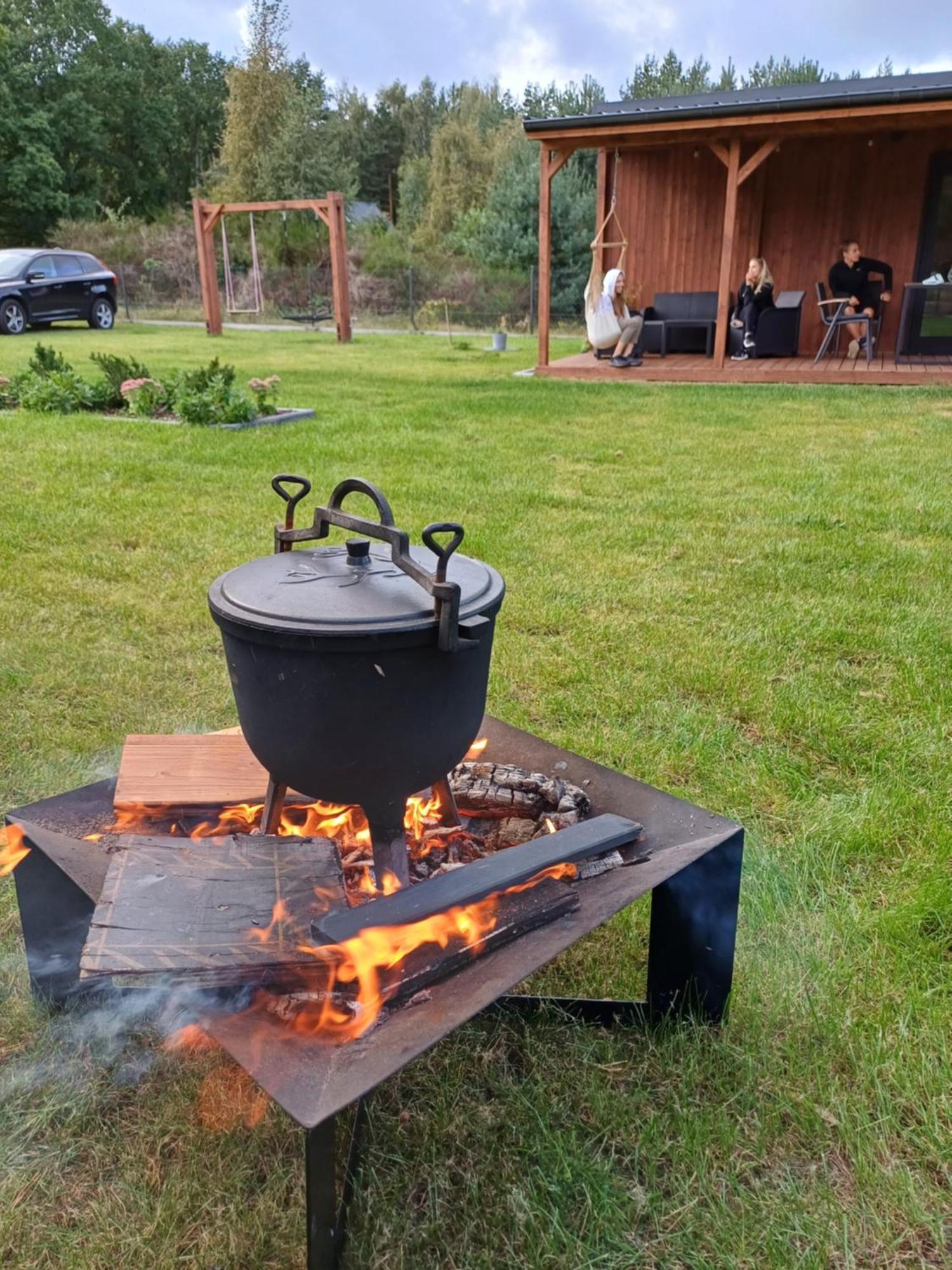 Westfalowachatka Domek Z Jacuzzi Sasino Bagian luar foto
